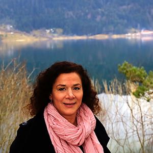 Figen Pakyürek - Yaşam Koçu - Ayratown - Aykut Ogut - Esra Banguoglu